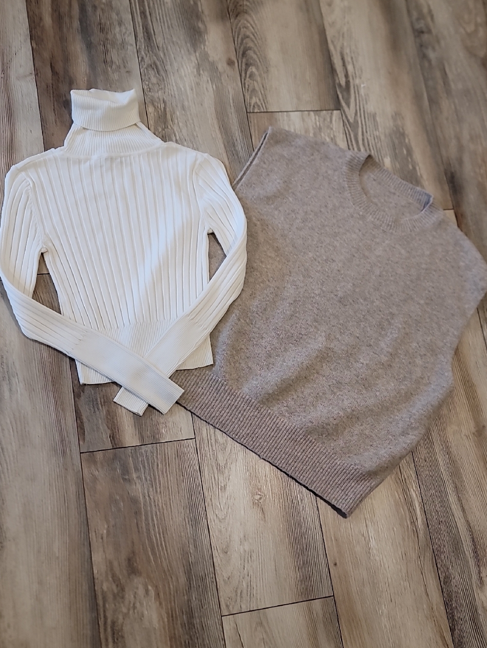 Oversized Vest With Turtleneck For Underneath